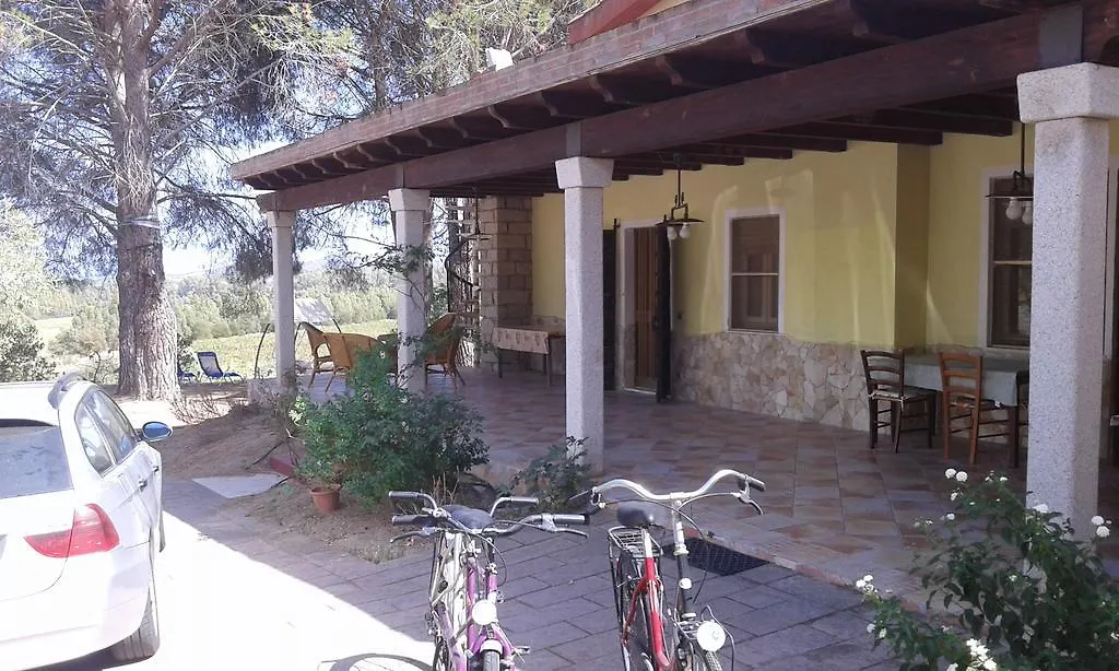 Летний дом Ischerchis Resort Con Piscina Castiadas Costa Rey Olia Speciosa