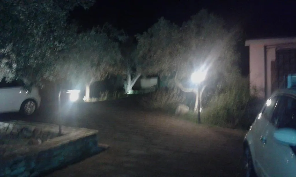 Ischerchis Resort Con Piscina Castiadas Costa Rey Olìa Speciosa